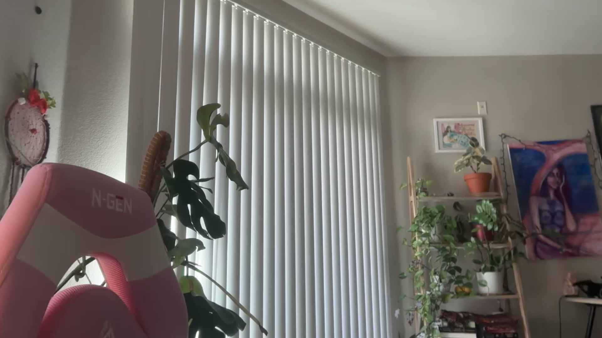 Gallery image thumbnail from PollyPockit's myfreecams stream on, 01/07/2026, 19:38 image 11 of 20