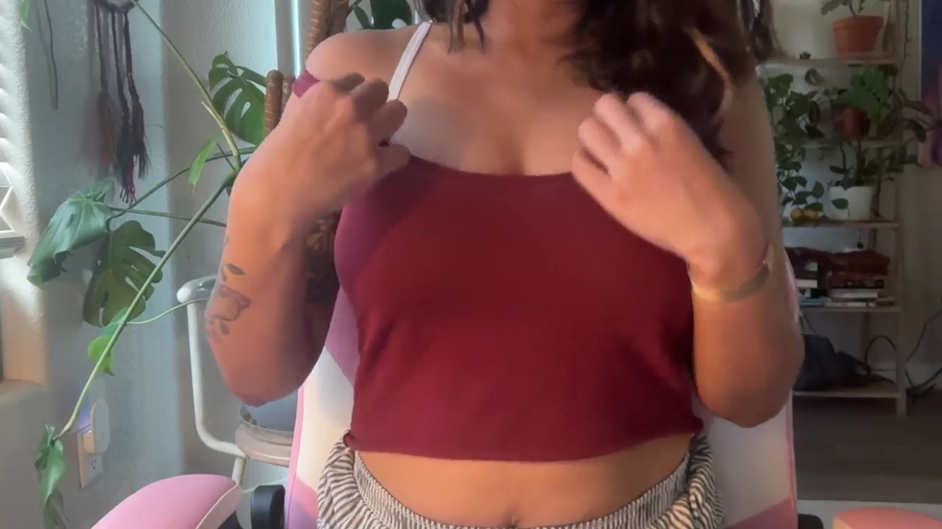 Gallery image thumbnail from PollyPockit's myfreecams stream on, 01/07/2026, 21:02 image 6 of 20