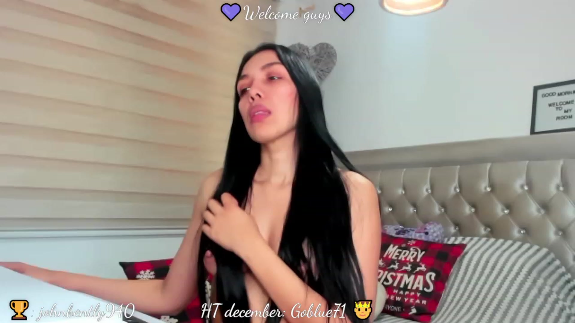 Gallery image thumbnail from PollySaez's myfreecams stream on, 12/02/2022, 14:43 image 6 of 20
