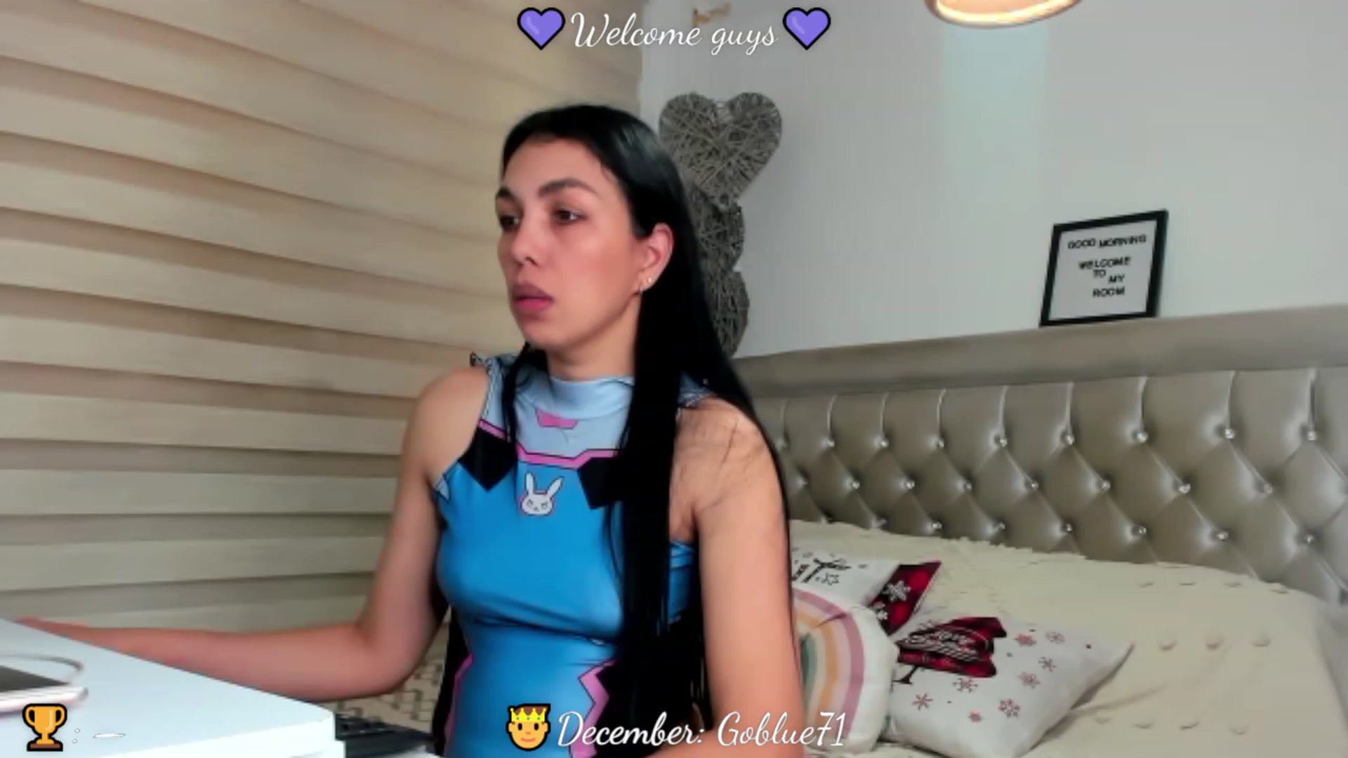 Gallery image thumbnail from PollySaez's myfreecams stream on, 12/19/2022, 14:48 image 9 of 20
