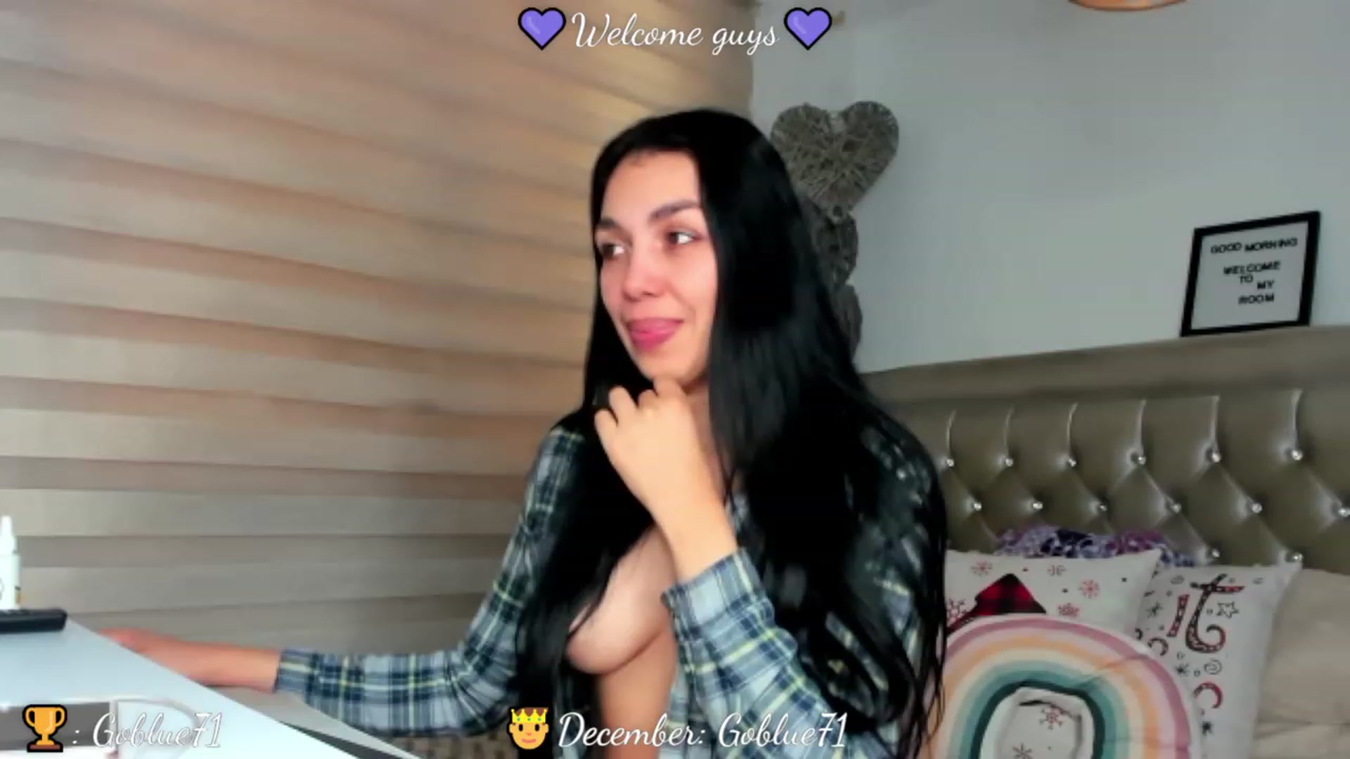 Gallery image thumbnail from PollySaez's myfreecams stream on, 12/20/2022, 14:29 image 9 of 20