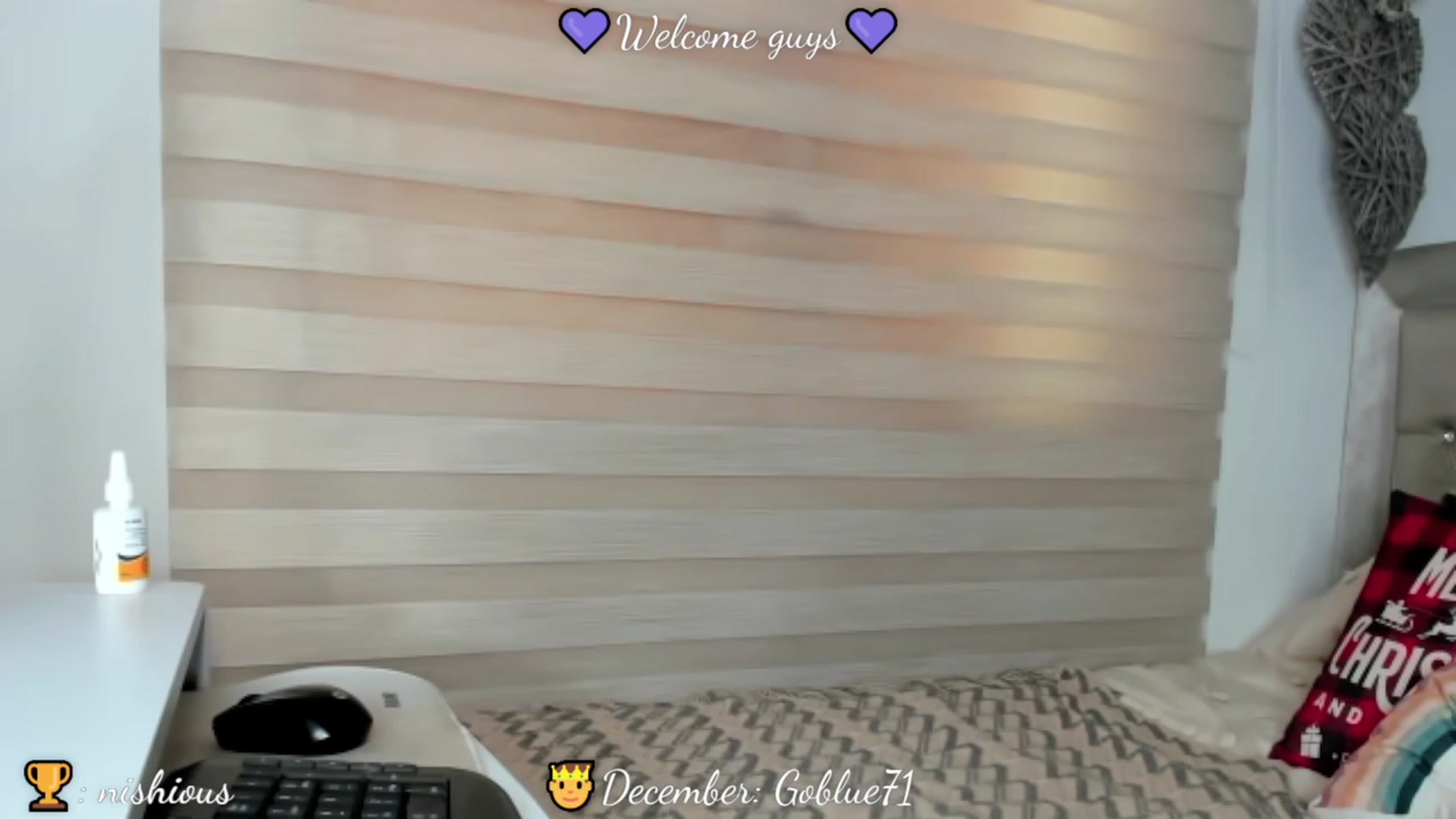 Gallery image thumbnail from PollySaez's myfreecams stream on, 12/23/2022, 15:09 image 10 of 20