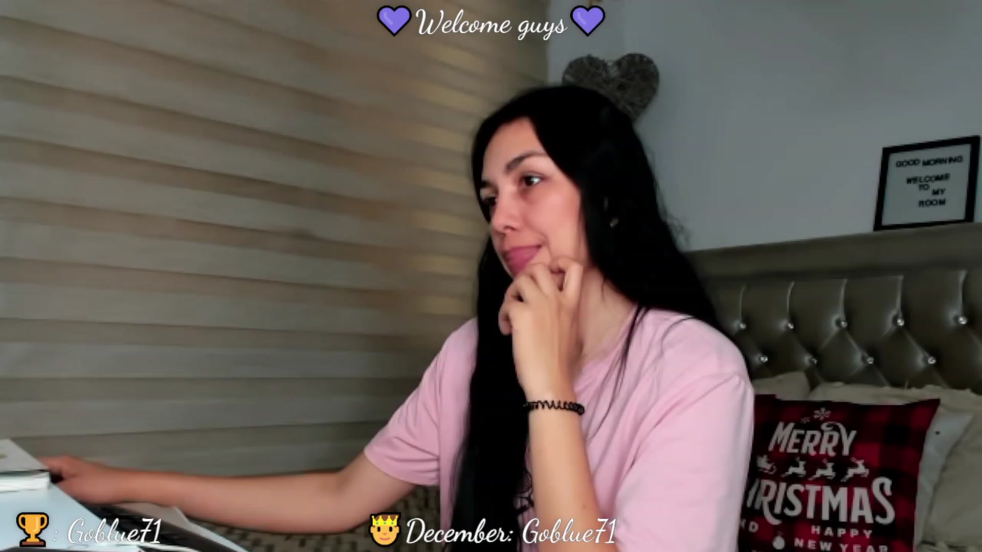 Gallery image thumbnail from PollySaez's myfreecams stream on, 12/24/2022, 21:23 image 9 of 20