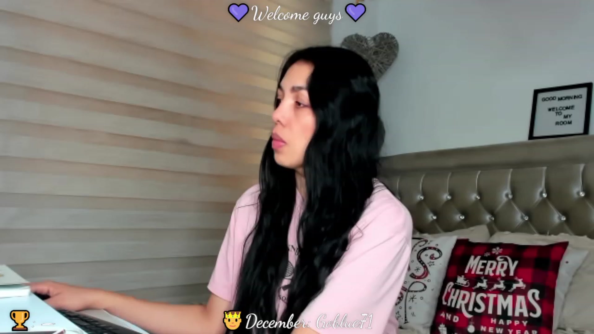 Gallery image thumbnail from PollySaez's myfreecams stream on, 12/24/2022, 21:23 image 1 of 20