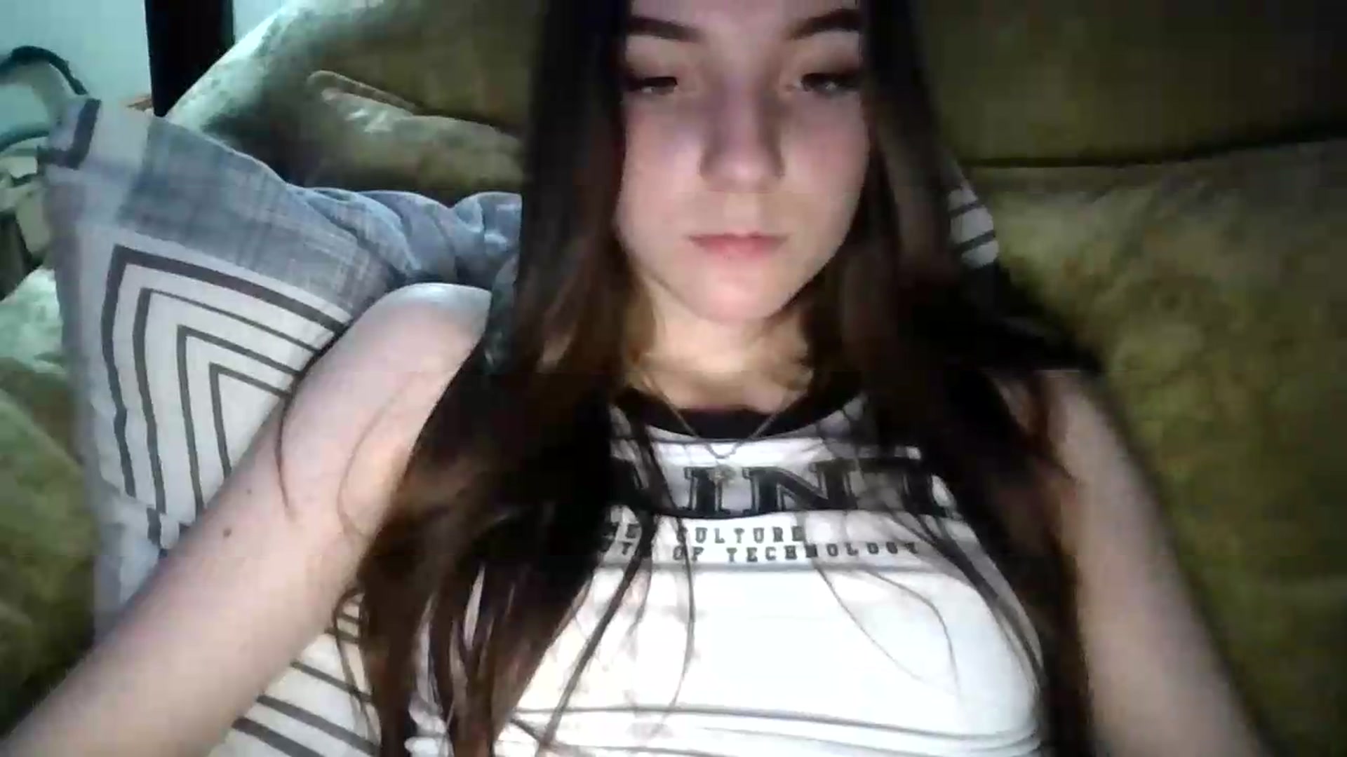 Gallery image thumbnail from PollySecrett's myfreecams stream on, 06/28/2026, 24:22 image 17 of 20