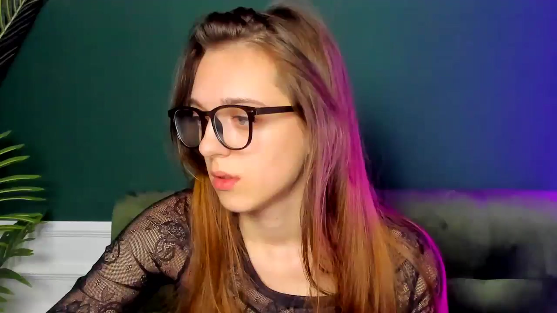 Gallery image thumbnail from PollyVibe's myfreecams stream on, 04/15/2025, 11:00 image 18 of 20