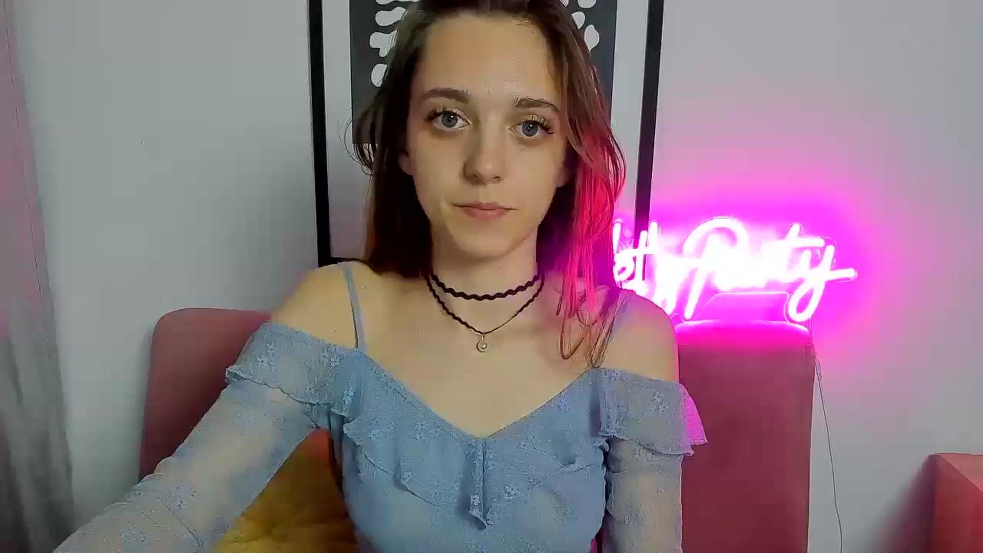 Gallery image thumbnail from PollyVibe's myfreecams stream on, 04/16/2025, 10:53 image 13 of 20