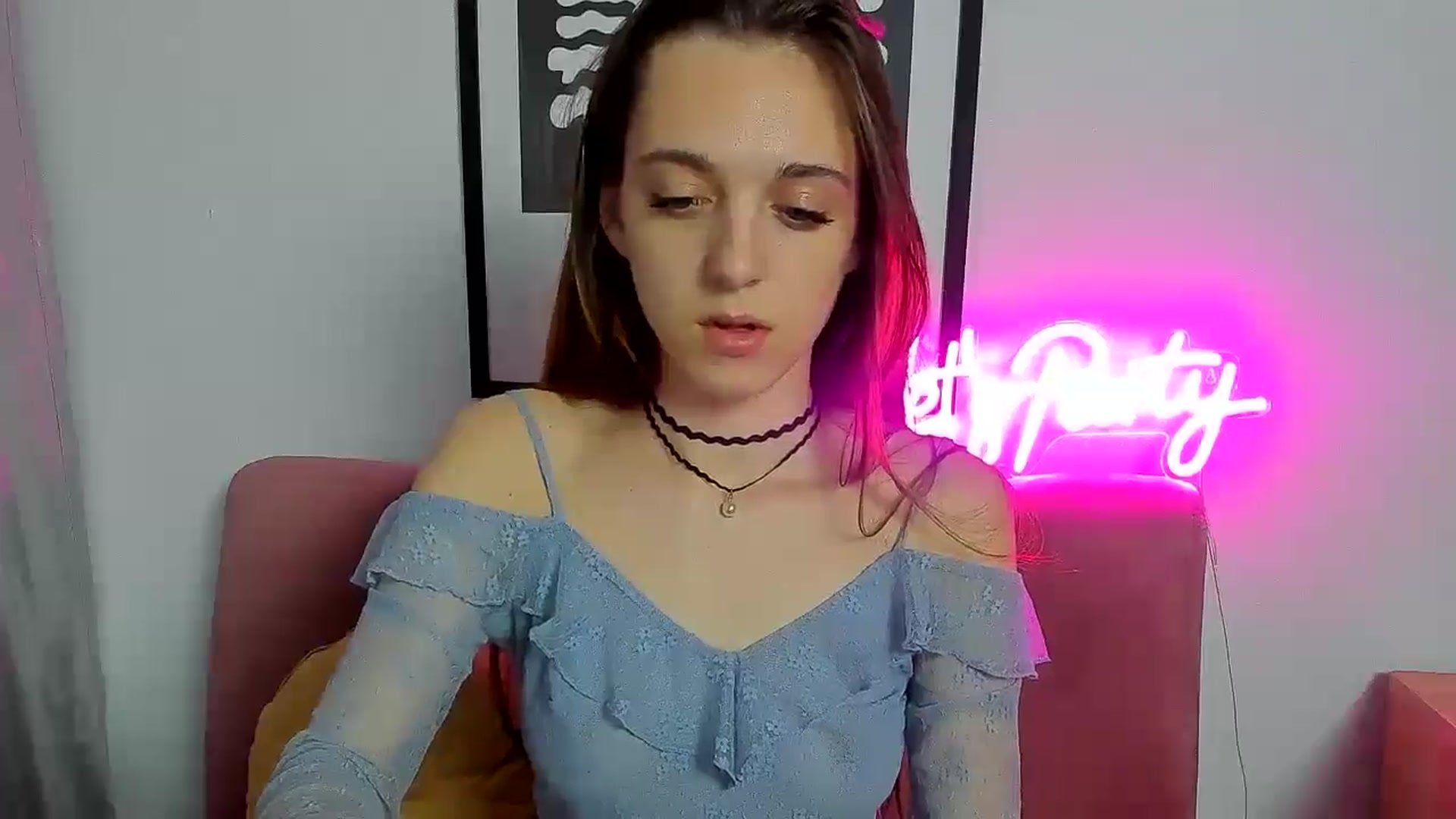Gallery image thumbnail from PollyVibe's myfreecams stream on, 04/16/2025, 10:53 image 19 of 20