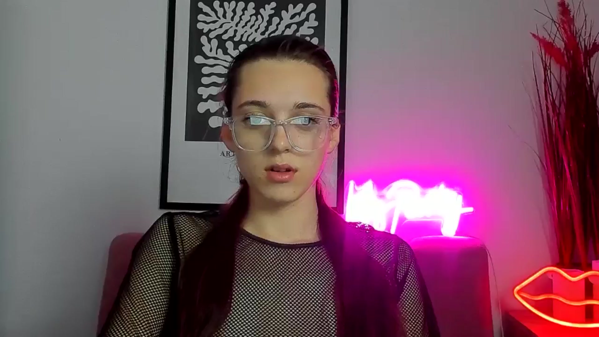 Gallery image thumbnail from PollyVibe's myfreecams stream on, 04/21/2025, 09:13 image 1 of 20