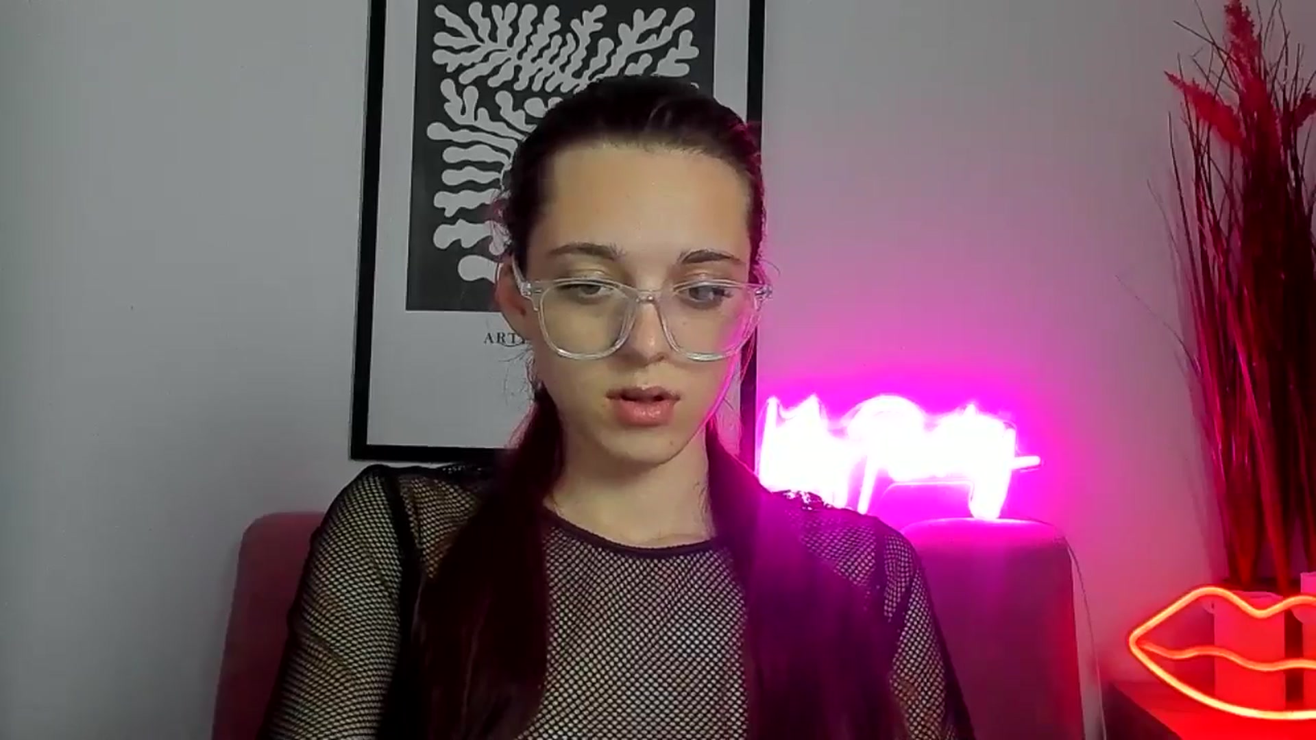 Gallery image thumbnail from PollyVibe's myfreecams stream on, 04/21/2025, 09:13 image 5 of 20