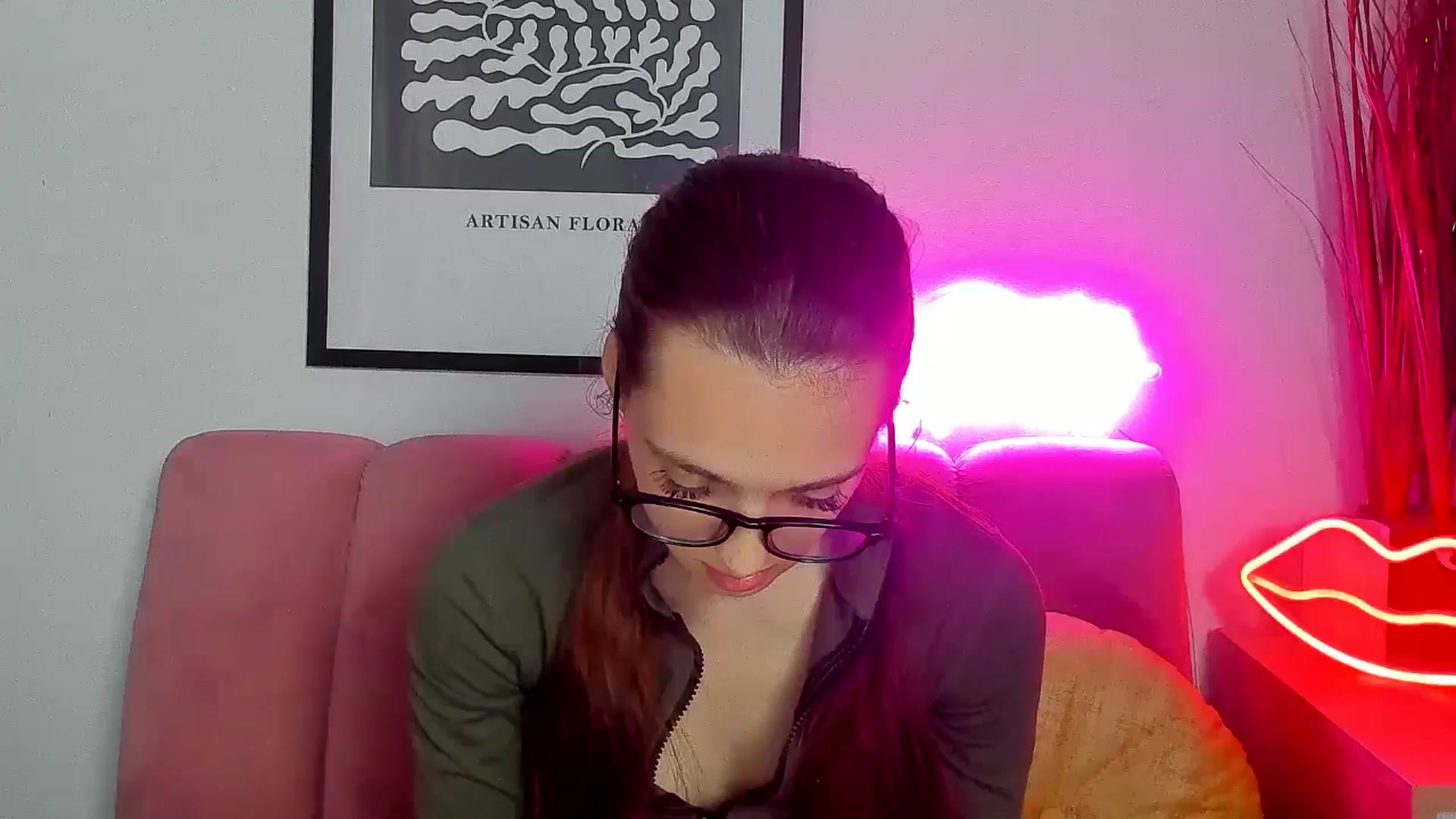 Gallery image thumbnail from PollyVibe's myfreecams stream on, 04/23/2025, 12:33 image 20 of 20