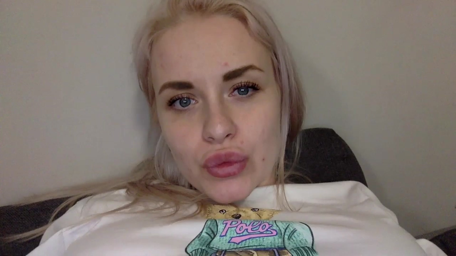 Gallery image thumbnail from Polly_213109's myfreecams stream on, 03/26/2024, 22:14 image 3 of 20