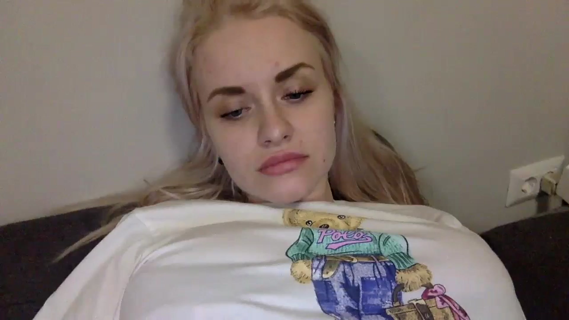 Gallery image thumbnail from Polly_213109's myfreecams stream on, 03/26/2024, 22:14 image 20 of 20
