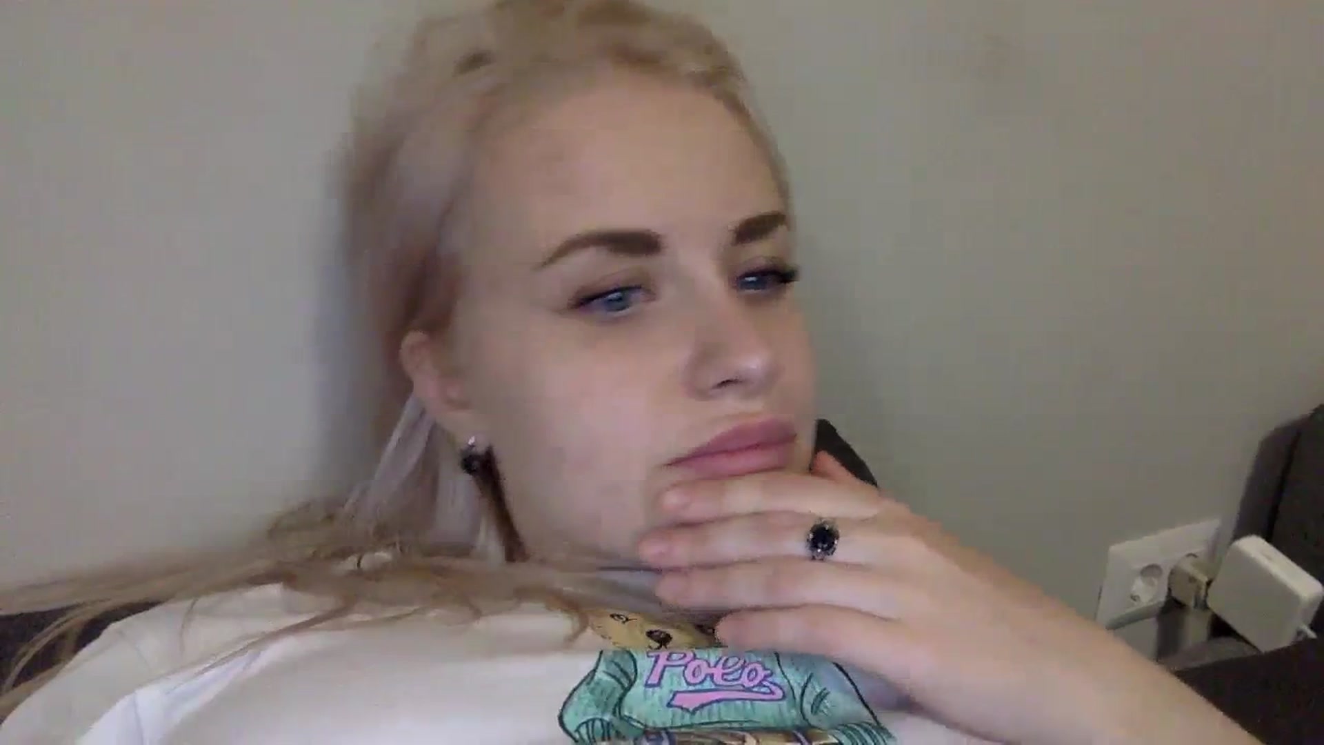 Gallery image thumbnail from Polly_213109's myfreecams stream on, 03/26/2024, 22:14 image 7 of 20
