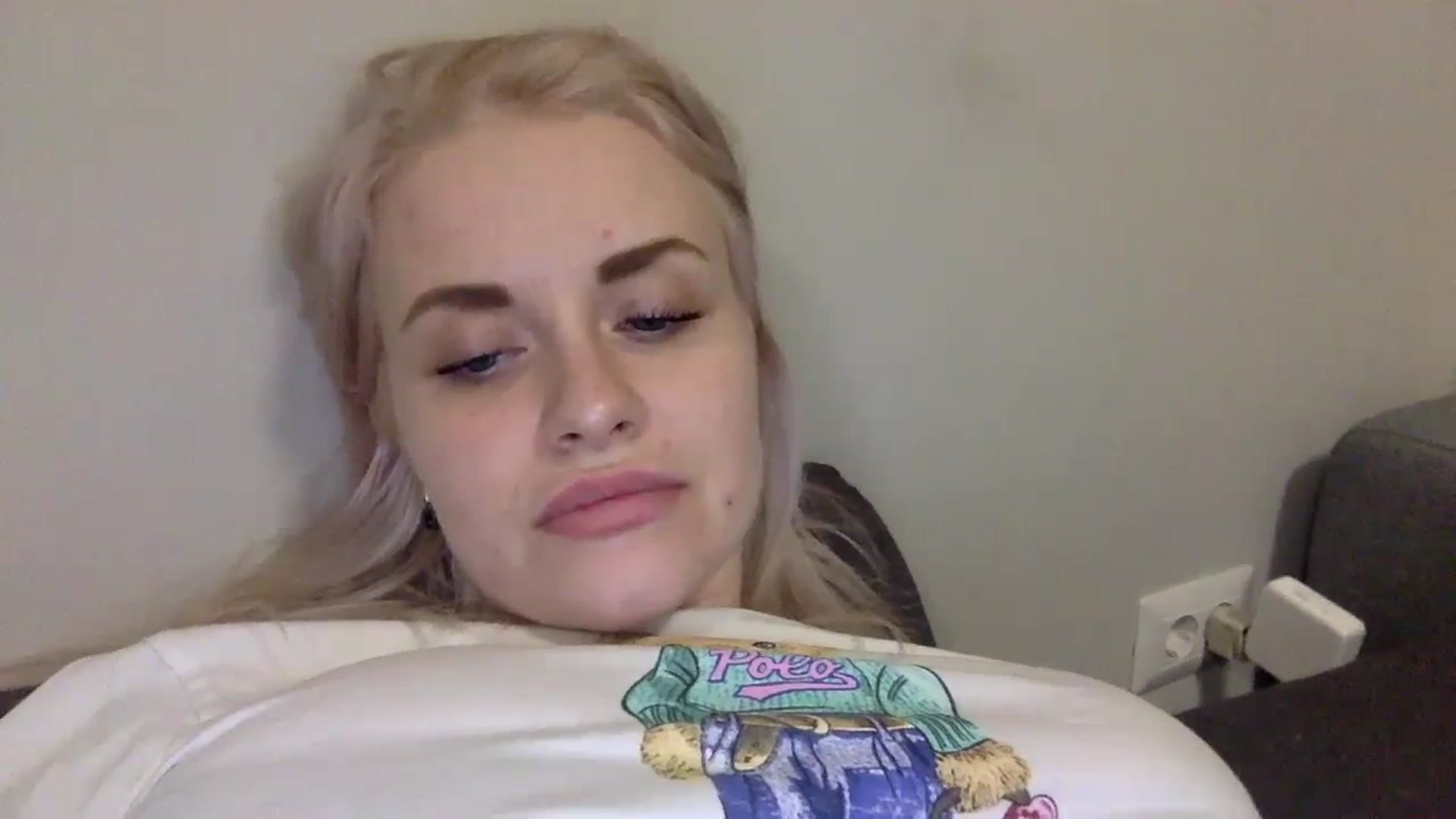 Gallery image thumbnail from Polly_213109's myfreecams stream on, 03/26/2024, 22:14 image 14 of 20