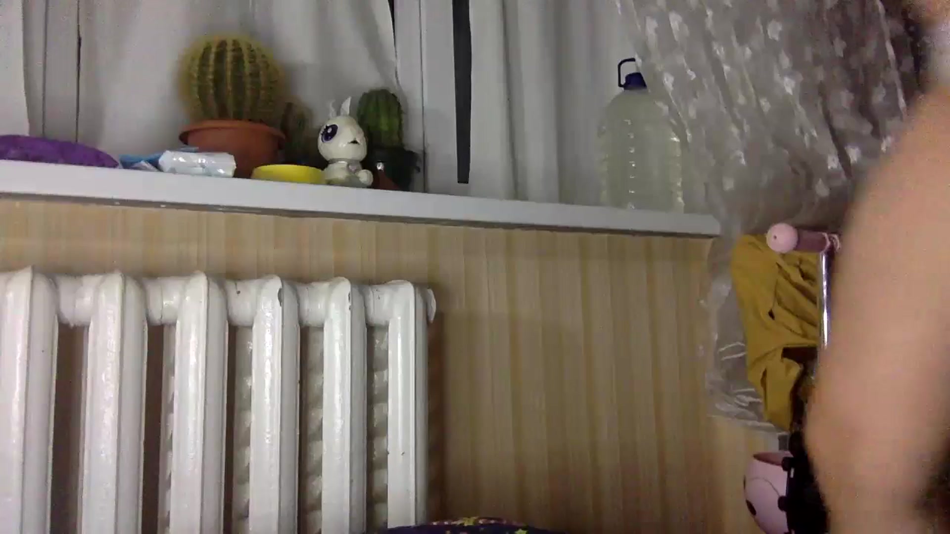 Gallery image thumbnail from Polly_213109's myfreecams stream on, 07/25/2024, 22:06 image 4 of 20