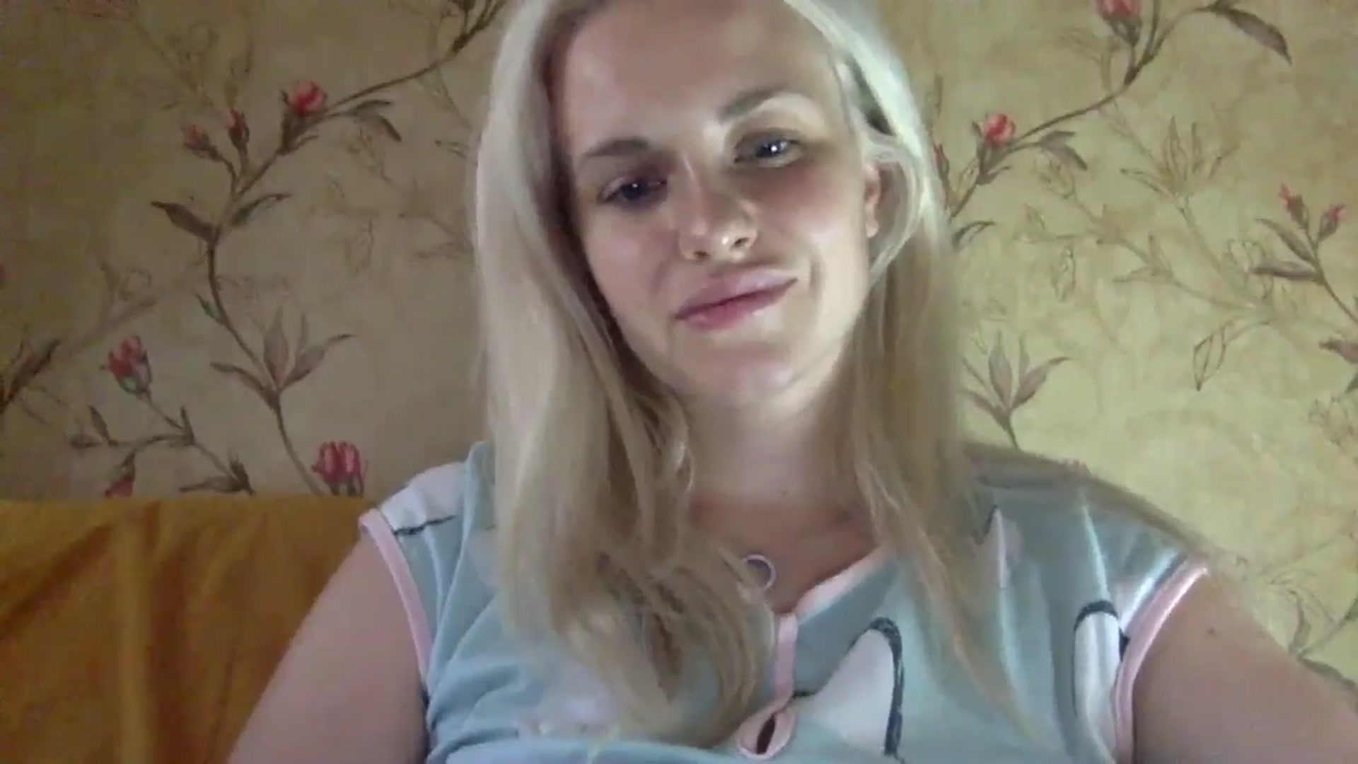 Gallery image thumbnail from Polly_213109's myfreecams stream on, 07/27/2024, 13:32 image 9 of 20