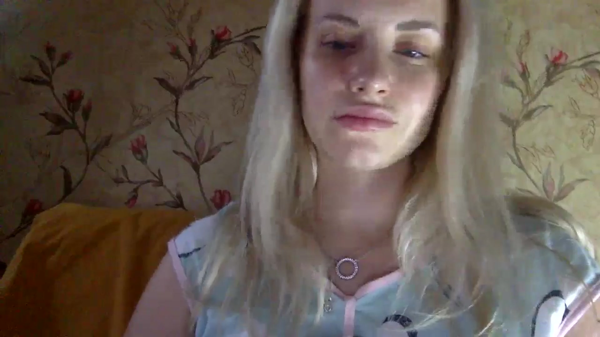 Gallery image thumbnail from Polly_213109's myfreecams stream on, 07/27/2024, 13:32 image 4 of 20