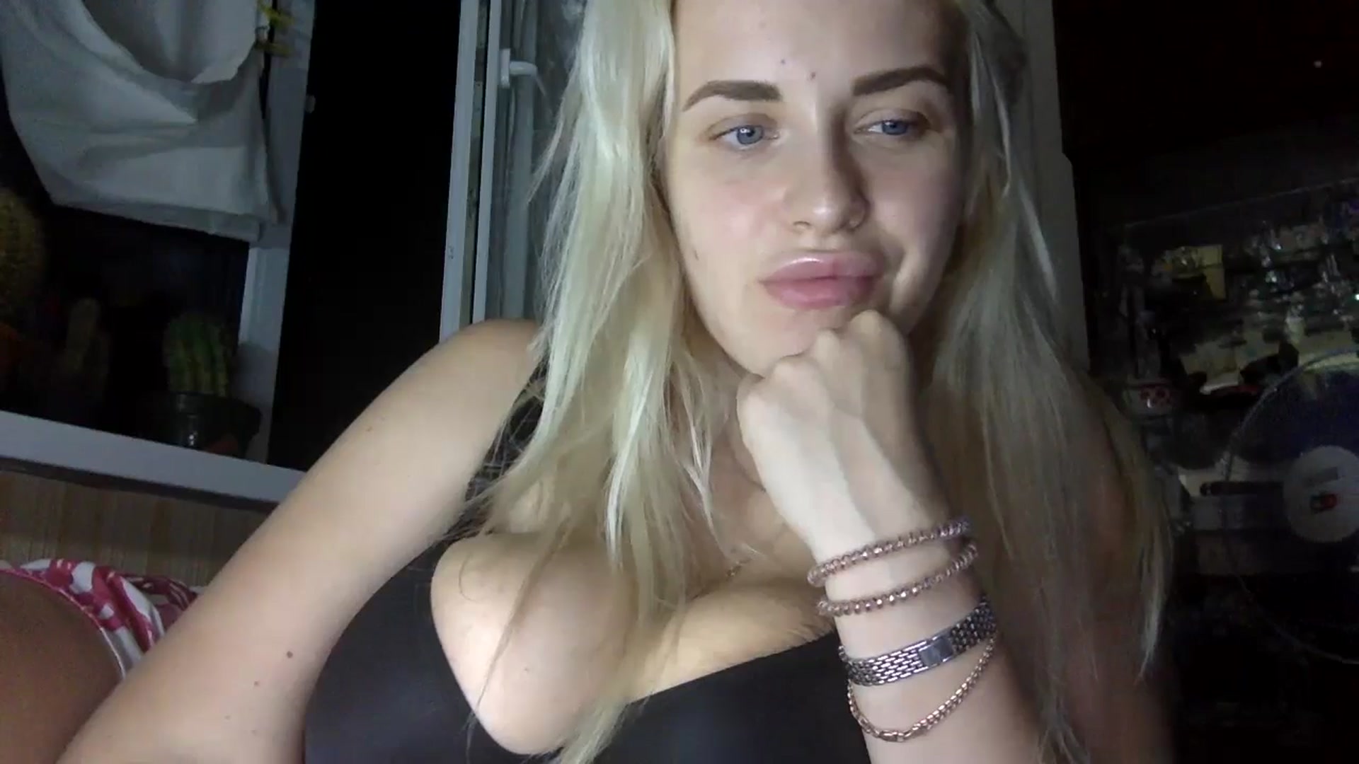 Gallery image thumbnail from Polly_213109's myfreecams stream on, 08/28/2024, 20:57 image 11 of 20
