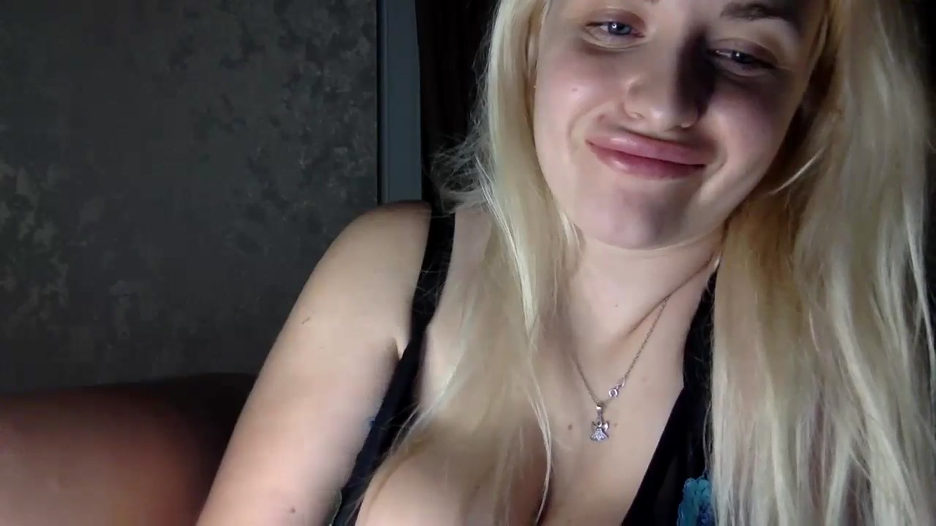 Gallery image thumbnail from Polly_213109's myfreecams stream on, 11/21/2024, 01:18 image 11 of 20