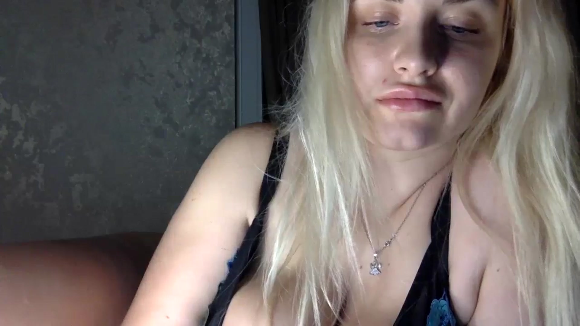 Gallery image thumbnail from Polly_213109's myfreecams stream on, 11/21/2024, 01:18 image 14 of 20