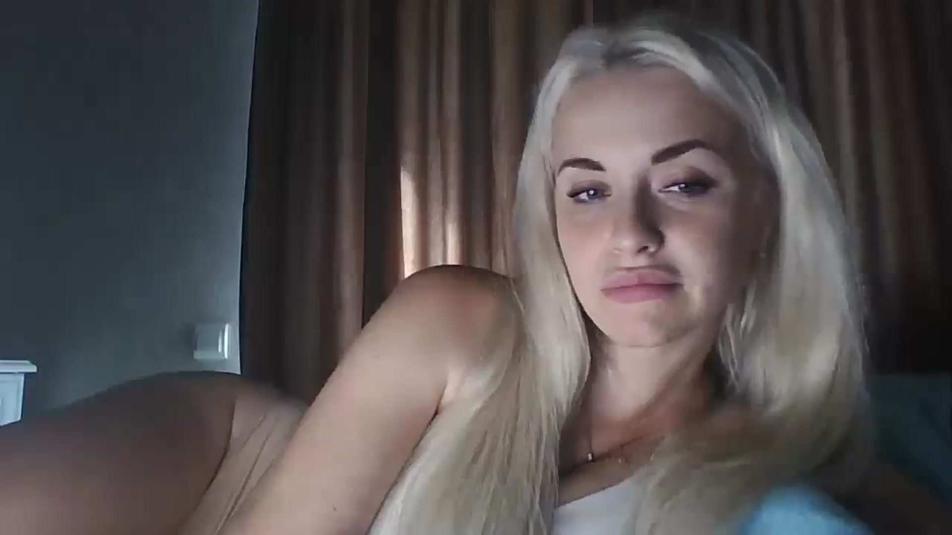 Gallery image thumbnail from Polly_213109's myfreecams stream on, 09/12/2025, 06:07 image 18 of 20
