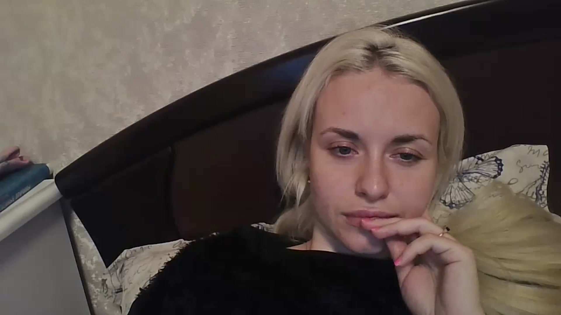 Gallery image thumbnail from Polly_213109's myfreecams stream on, 11/16/2025, 15:32 image 10 of 20