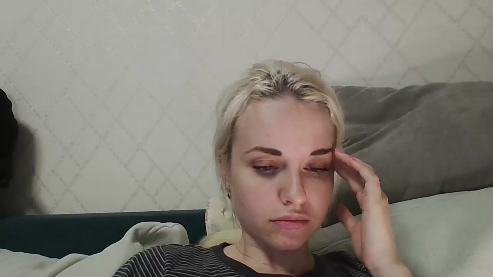 Gallery image thumbnail from Polly_213109's myfreecams stream on, 11/25/2025, 22:31 image 1 of 20