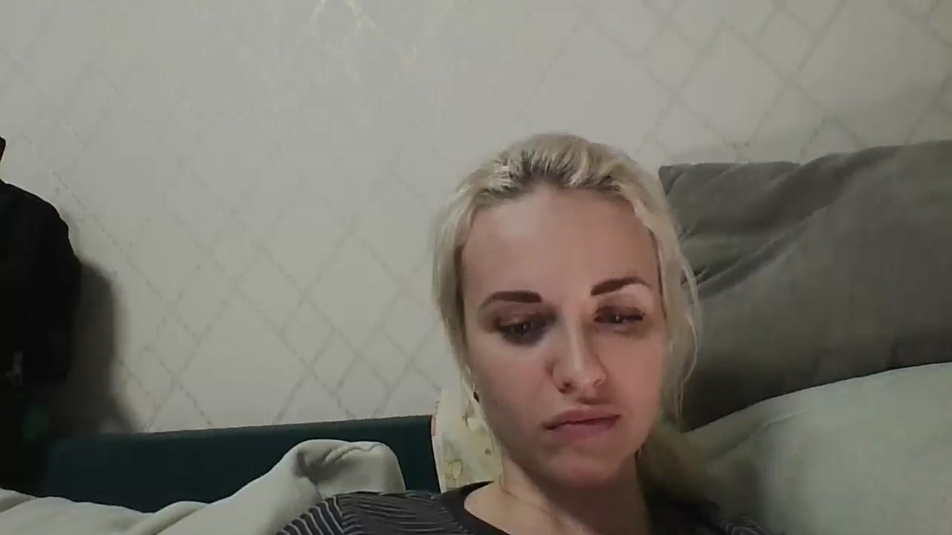 Gallery image thumbnail from Polly_213109's myfreecams stream on, 11/25/2025, 22:31 image 12 of 20