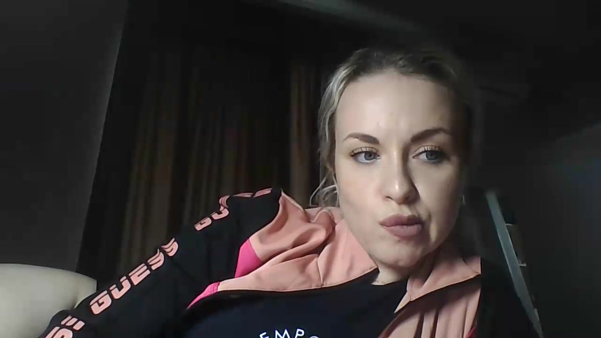 Gallery image thumbnail from Polly_213109's myfreecams stream on, 05/20/2026, 11:38 image 2 of 20