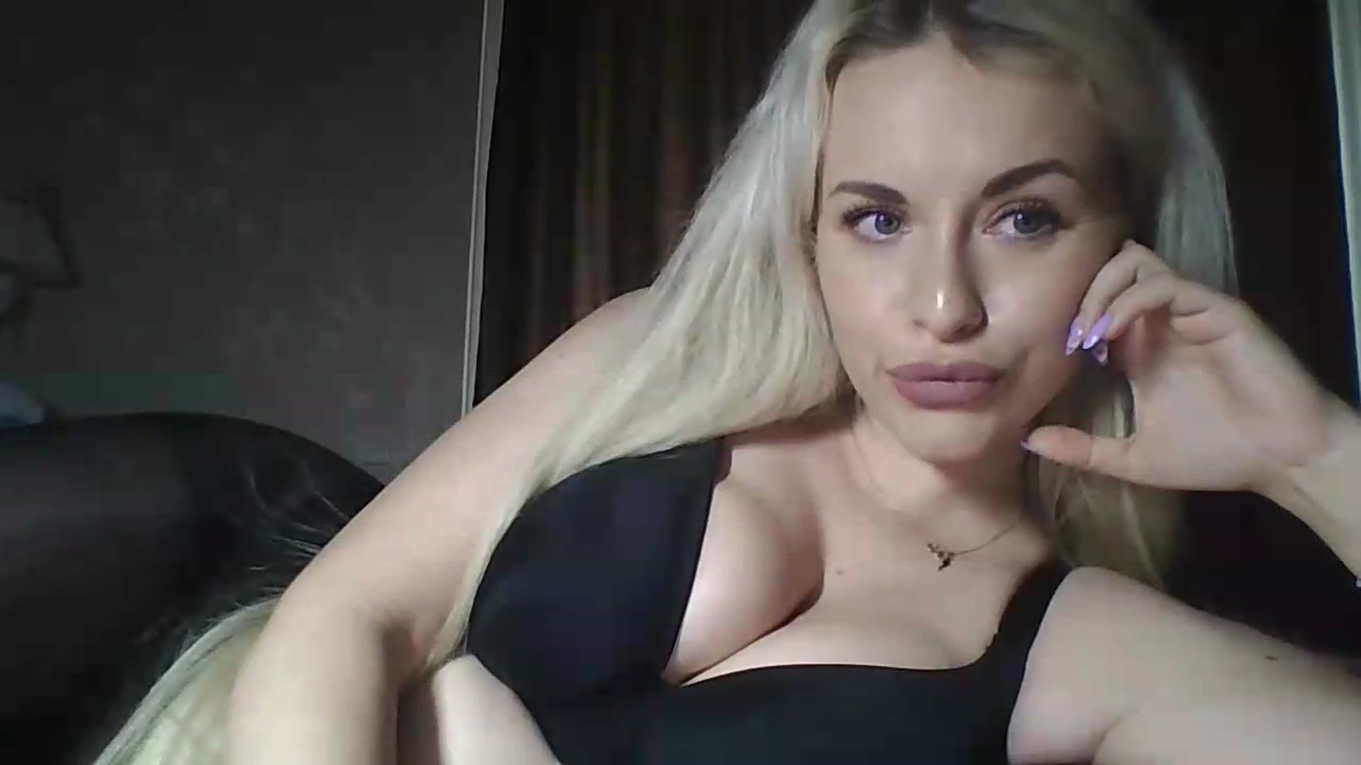 Gallery image thumbnail from Polly_213109's myfreecams stream on, 05/21/2026, 11:38 image 4 of 20