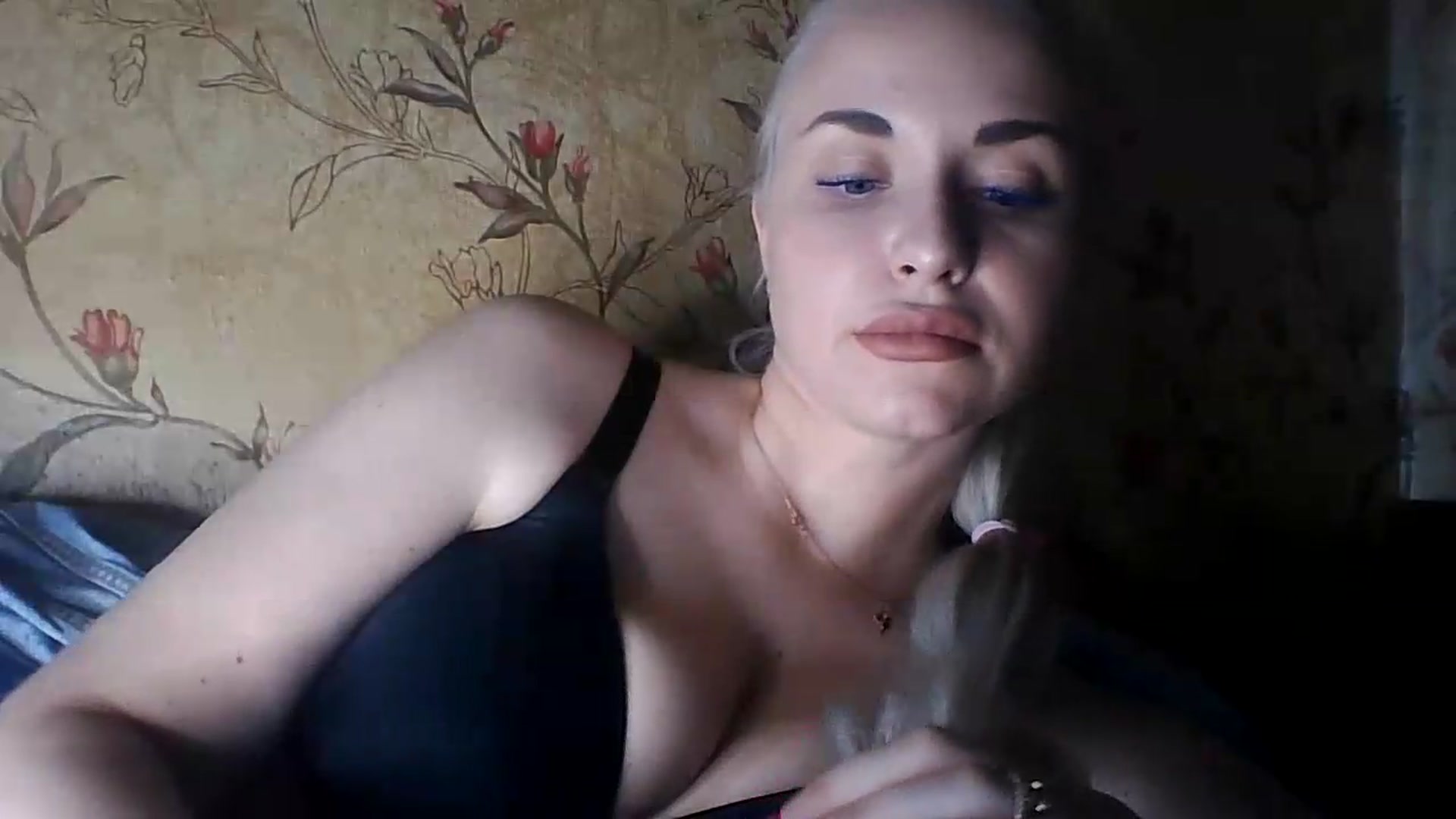 Gallery image thumbnail from Polly_213109's myfreecams stream on, 06/02/2026, 12:51 image 9 of 20