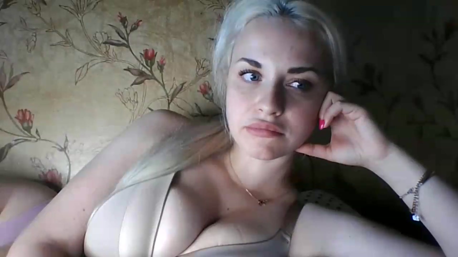 Gallery image thumbnail from Polly_213109's myfreecams stream on, 06/08/2026, 12:57 image 5 of 20