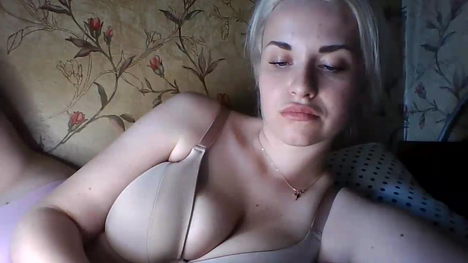 Gallery image thumbnail from Polly_213109's myfreecams stream on, 06/08/2026, 14:18 image 2 of 20