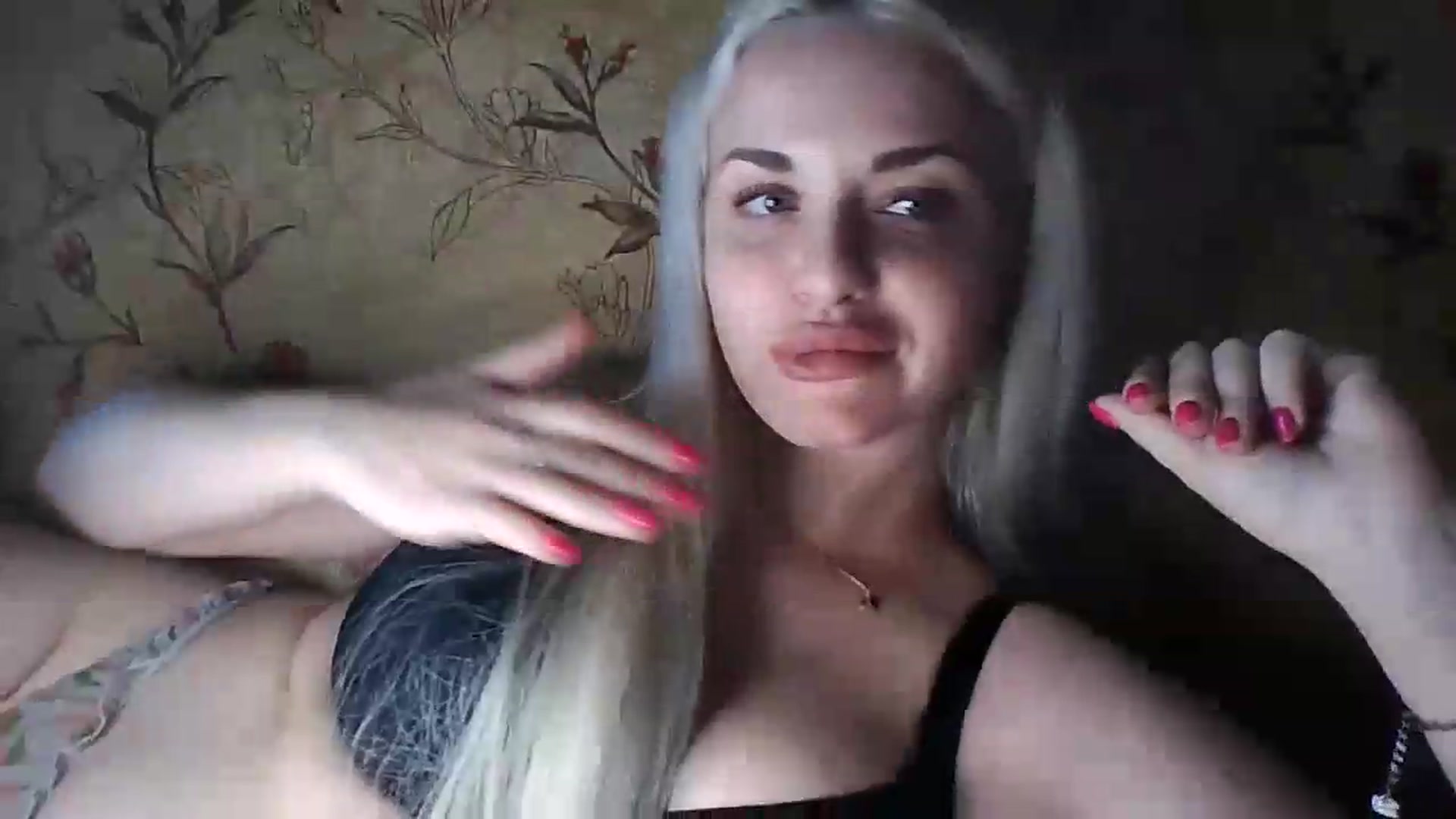 Gallery image thumbnail from Polly_213109's myfreecams stream on, 06/11/2026, 12:43 image 16 of 20