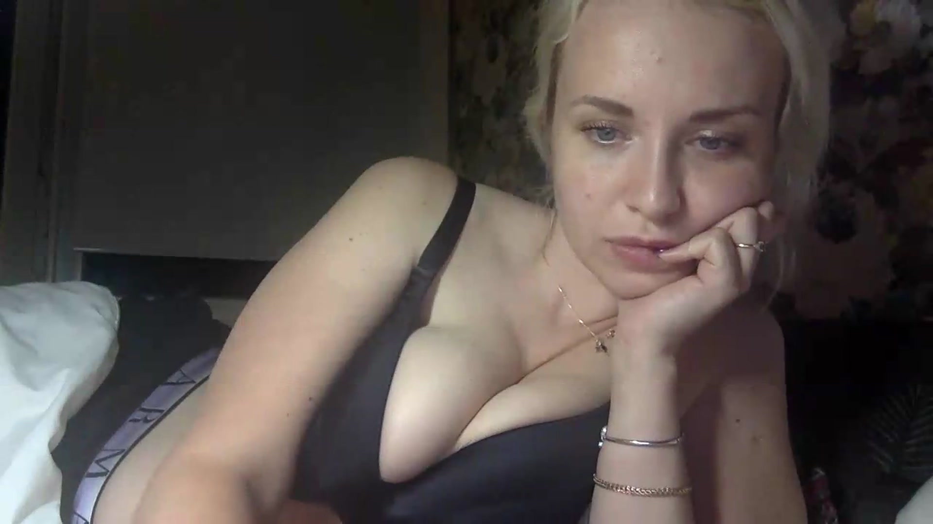 Gallery image thumbnail from Polly_213109's myfreecams stream on, 07/15/2026, 07:12 image 13 of 20