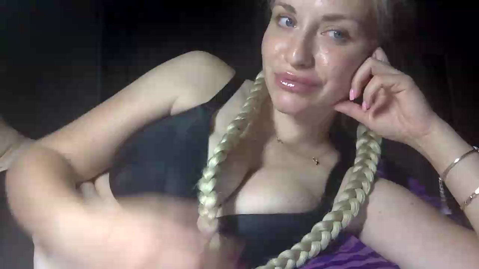 Gallery image thumbnail from Polly_213109's myfreecams stream on, 08/05/2026, 23:16 image 1 of 20