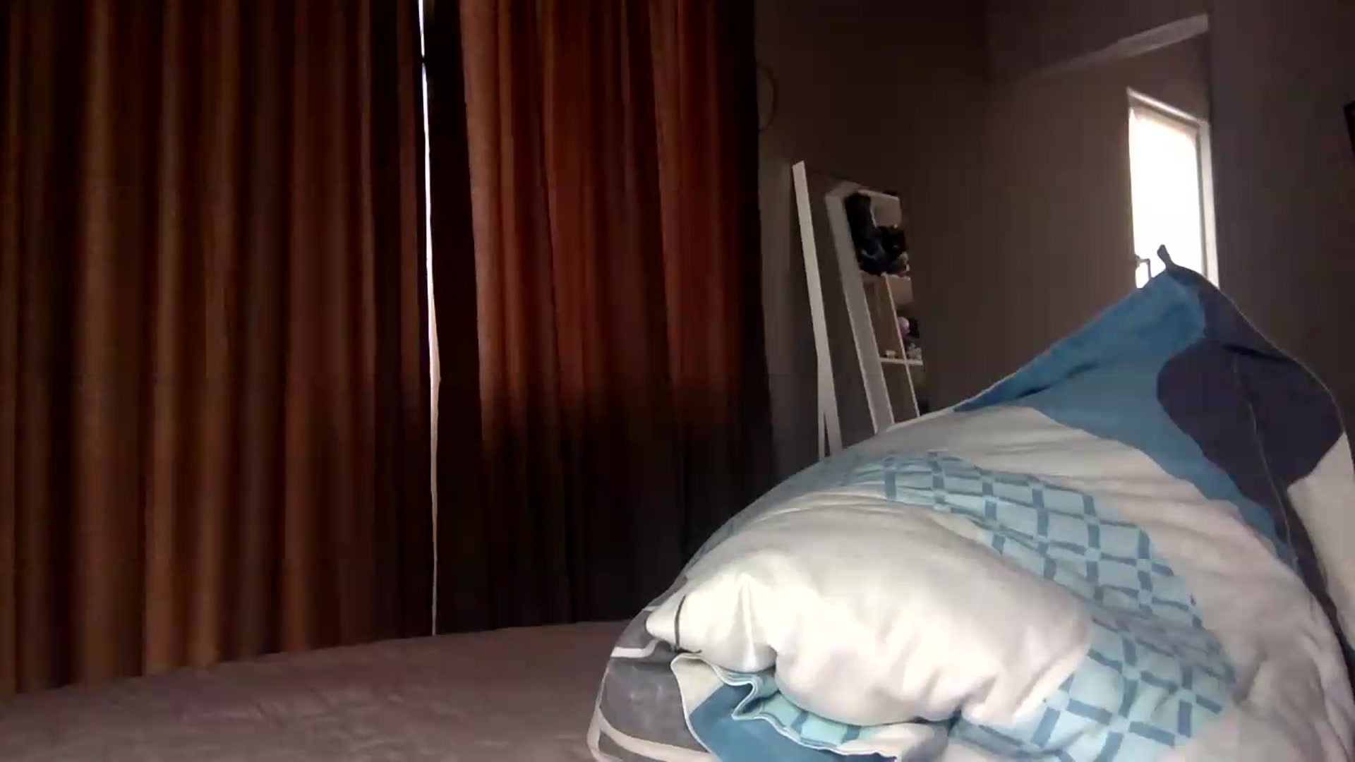 Gallery image thumbnail from Polly_213109's myfreecams stream on, 08/10/2026, 11:12 image 10 of 20