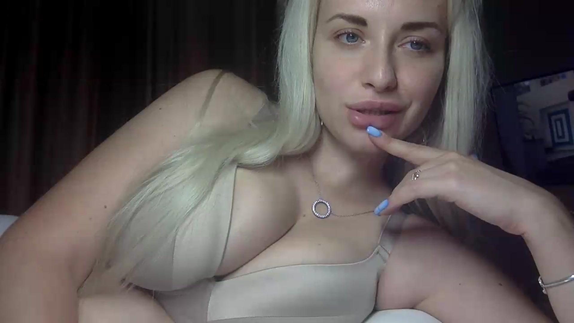 Gallery image thumbnail from Polly_213109's myfreecams stream on, 09/05/2026, 07:02 image 3 of 20