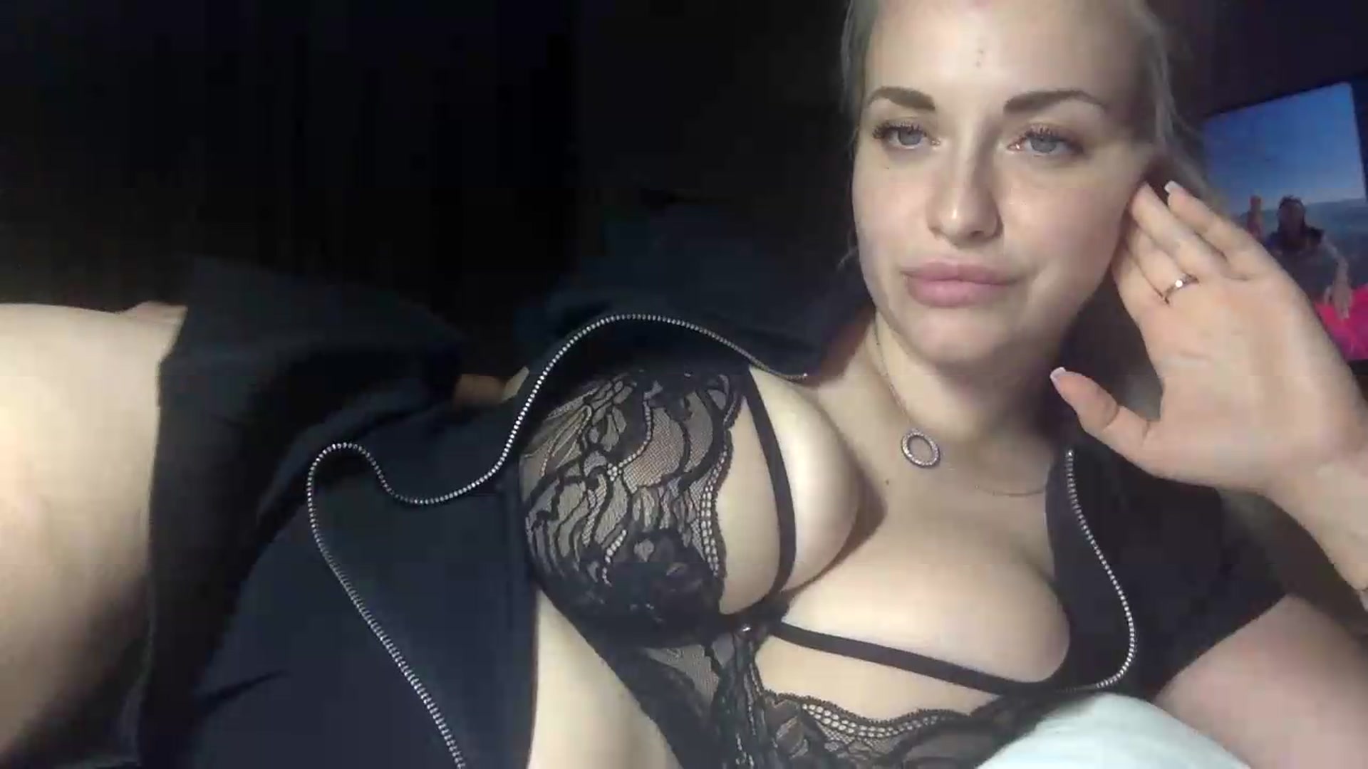 Gallery image thumbnail from Polly_213109's myfreecams stream on, 09/07/2026, 22:47 image 3 of 20