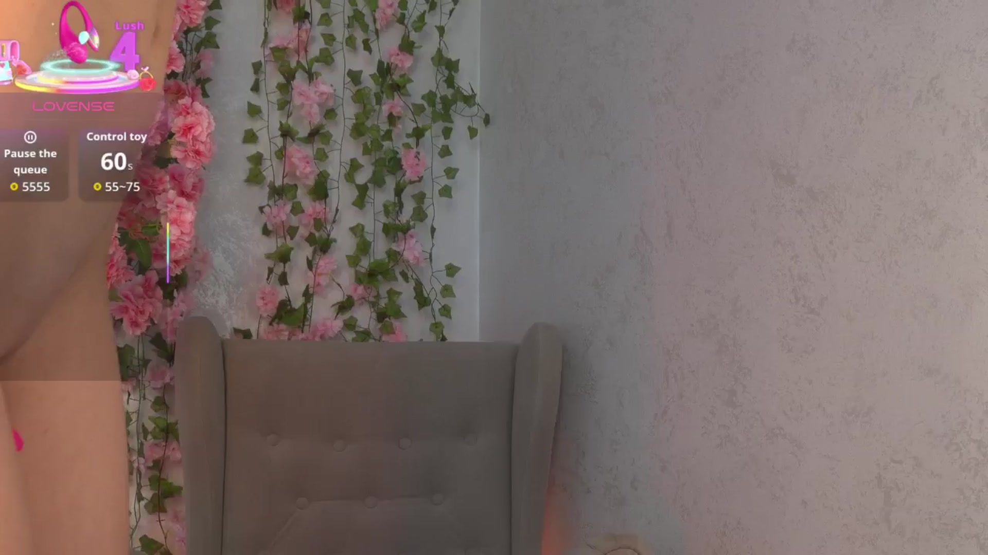 Gallery image thumbnail from Polly_plush's myfreecams stream on, 12/13/2025, 09:25 image 16 of 20