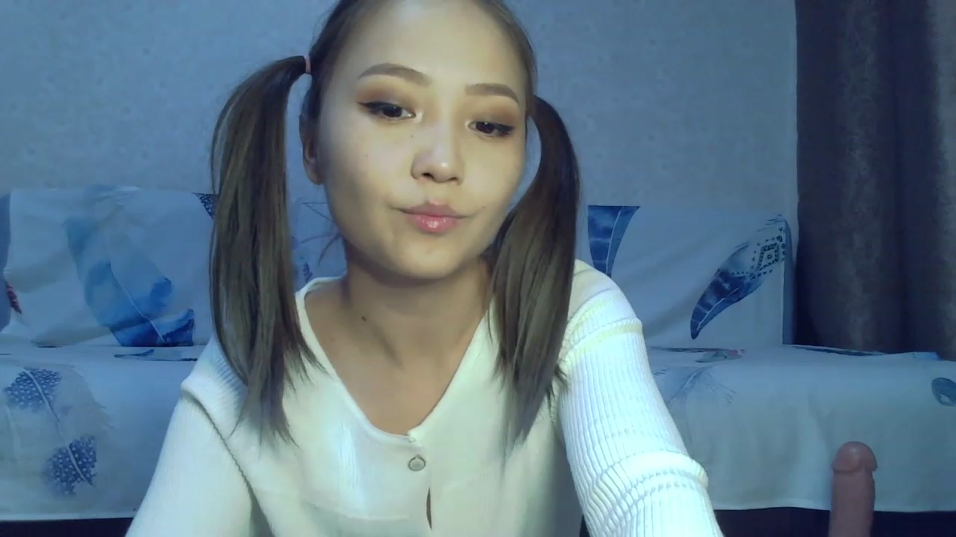 Gallery image thumbnail from PonyTail_Baby's myfreecams stream on, 11/14/2022, 14:07 image 1 of 20