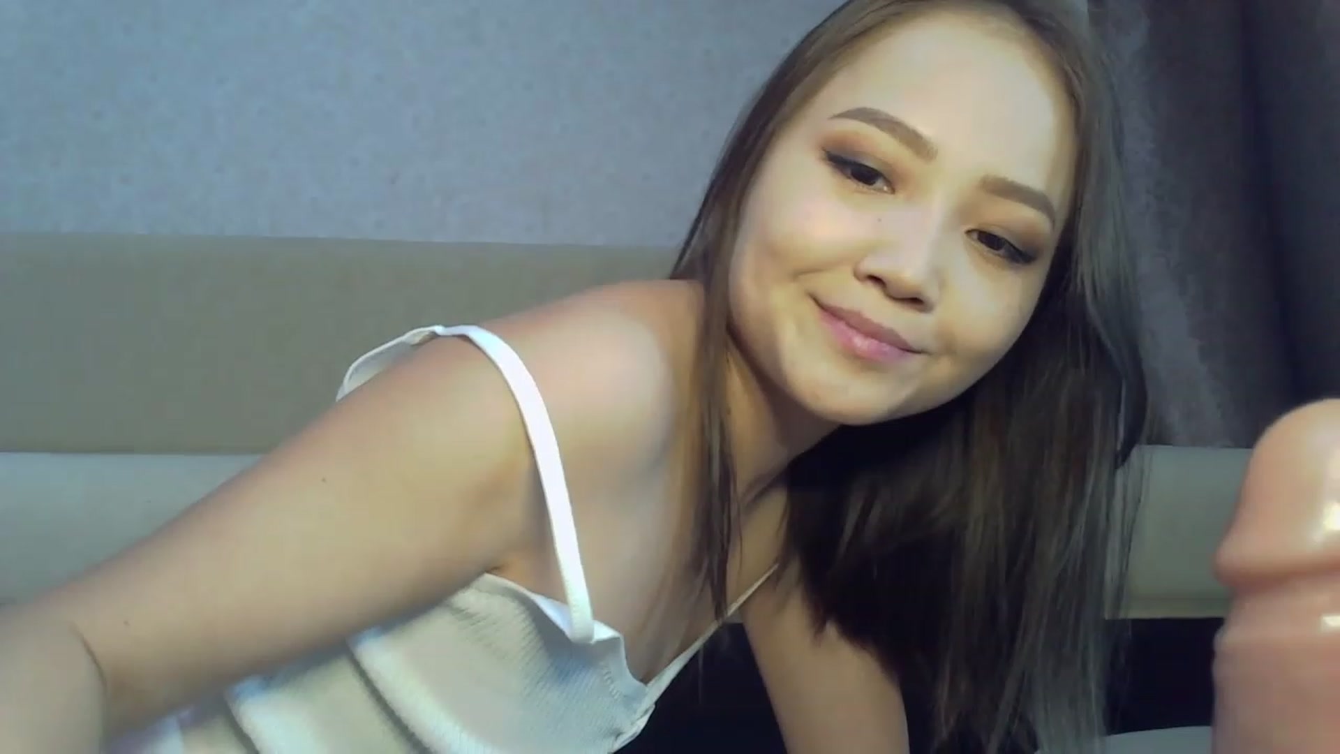 Gallery image thumbnail from PonyTail_Baby's myfreecams stream on, 11/21/2022, 06:59 image 19 of 20