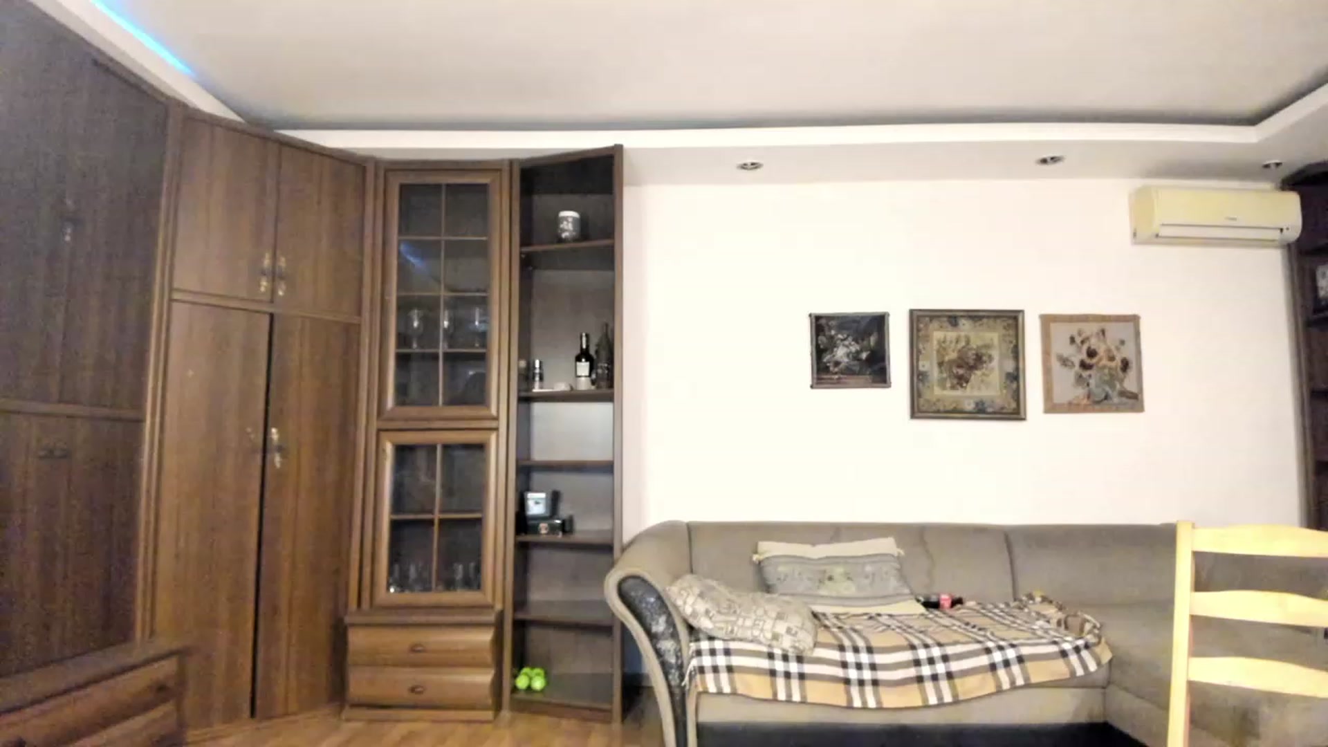 Gallery image thumbnail from PoofMe1's myfreecams stream on, 12/08/2022, 15:50 image 6 of 20