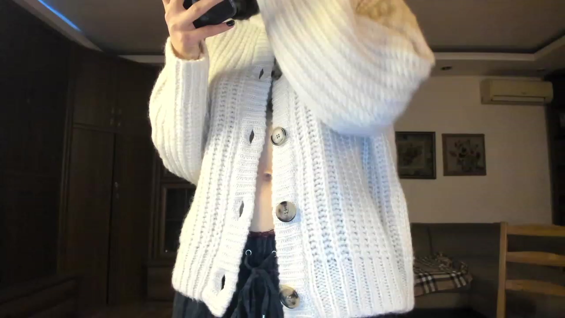 Gallery image thumbnail from PoofMe1's myfreecams stream on, 12/08/2022, 15:50 image 1 of 20