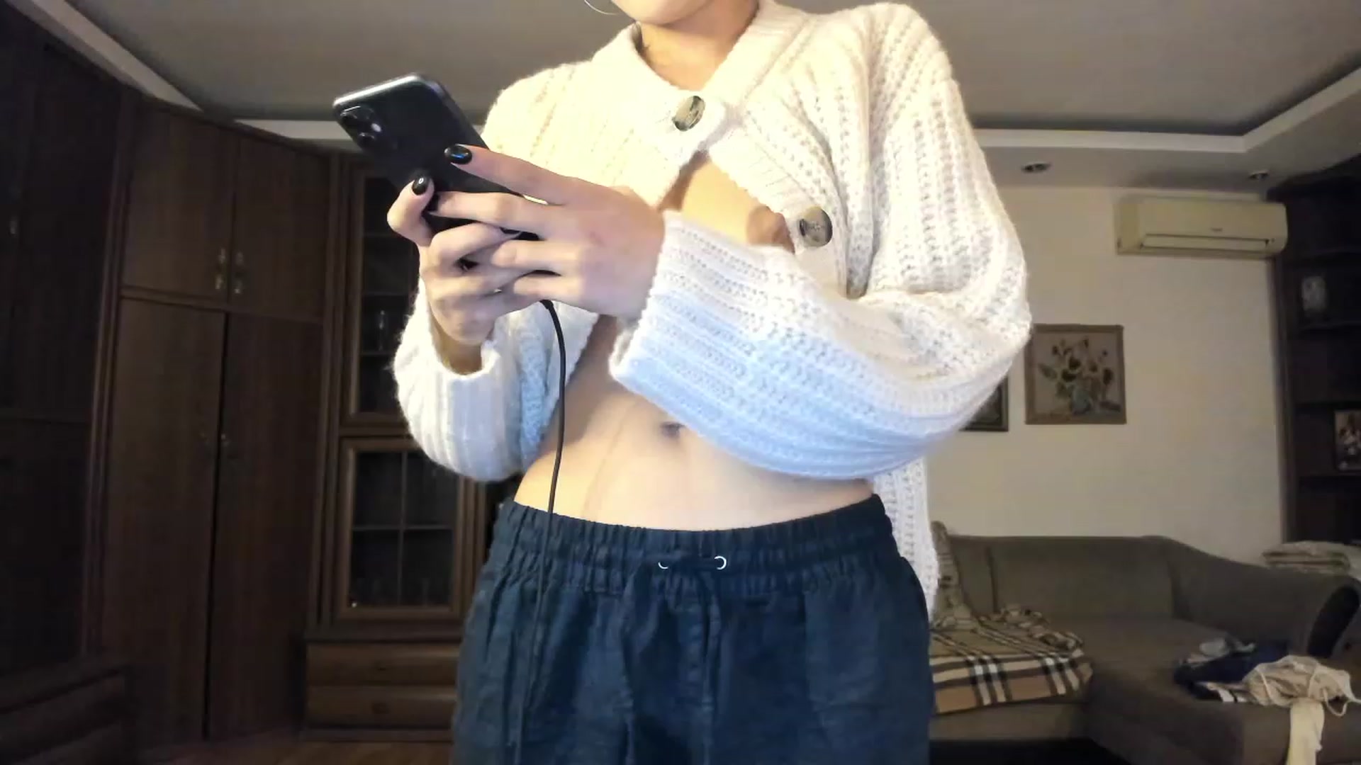 Gallery image thumbnail from PoofMe1's myfreecams stream on, 12/15/2022, 16:37 image 1 of 20