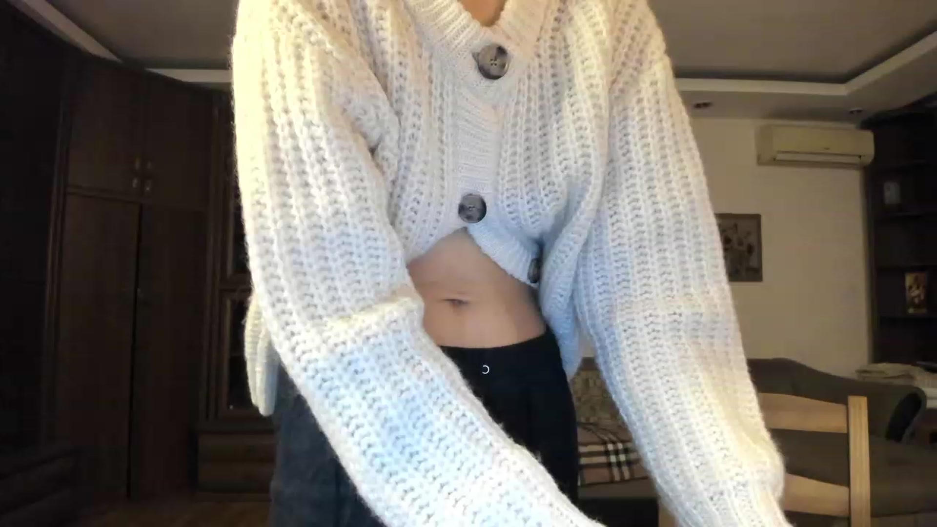 Gallery image thumbnail from PoofMe1's myfreecams stream on, 12/19/2022, 15:21 image 1 of 20