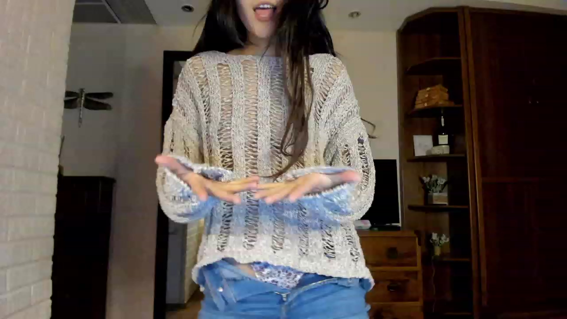 Gallery image thumbnail from PoofMe1's myfreecams stream on, 03/20/2023, 13:51 image 3 of 20