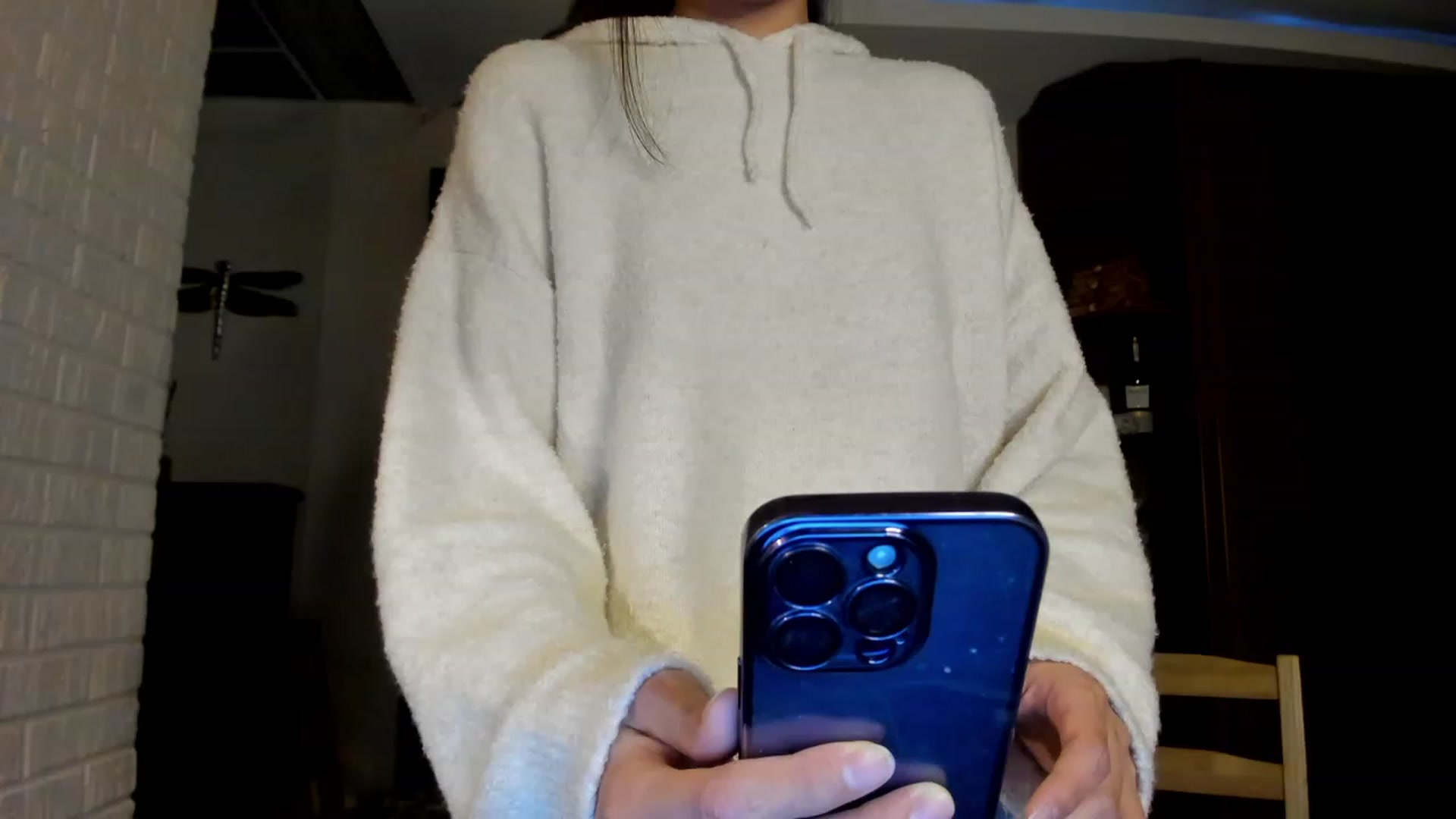 Gallery image thumbnail from PoofMe1's myfreecams stream on, 03/29/2023, 15:17 image 8 of 20