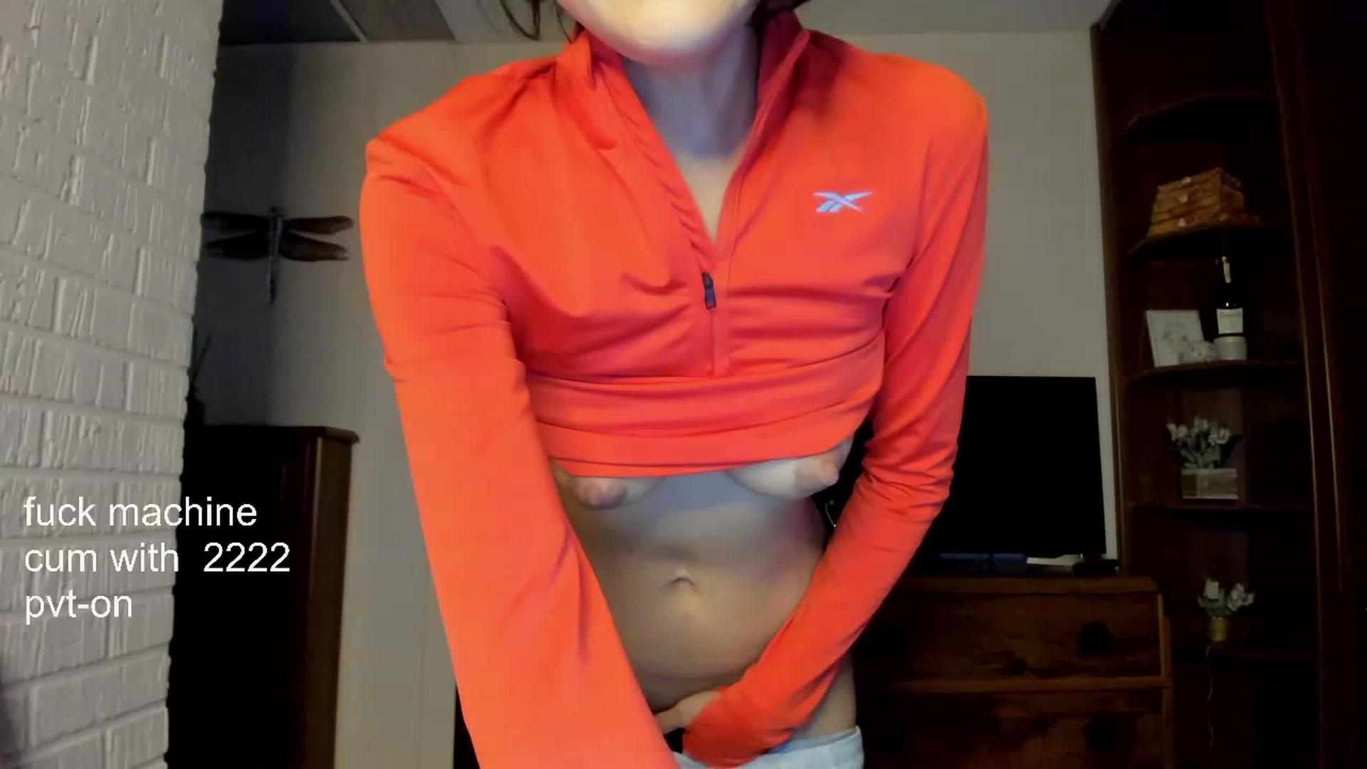Gallery image thumbnail from PoofMe1's myfreecams stream on, 05/05/2023, 15:38 image 8 of 20